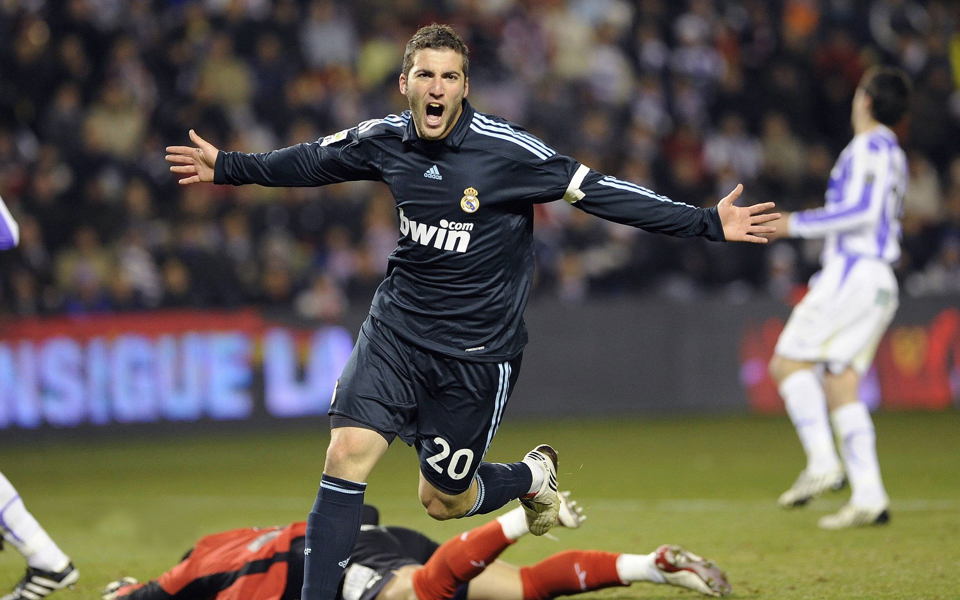 开云体育2026-当克莱在F1赛道接管比赛，广厦队已强势晋级爵士